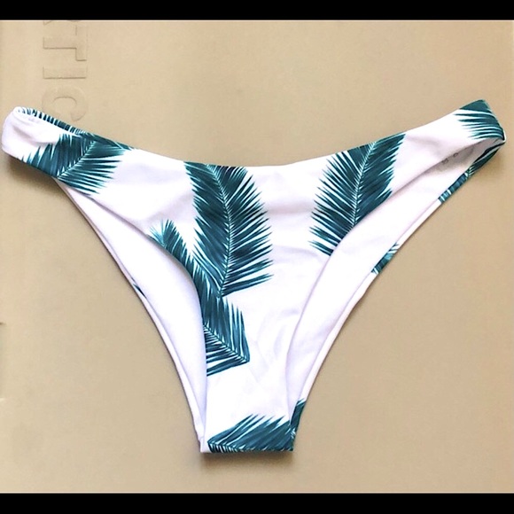 🆕ZAFUL SUPER SEXY CHEEKY PRETTY BIKINI BOTTOMS TURQUOISE&FLORAL DESIGN NWOT!! - Picture 1 of 5